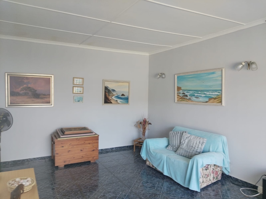 3 Bedroom Property for Sale in Amalinda North Eastern Cape